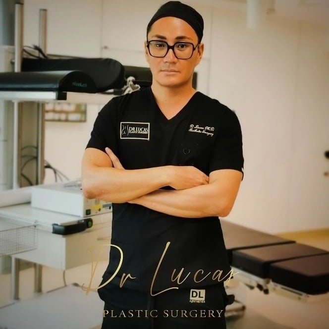 Dr Dominique Lucas - Chirurgien plasticien et esthétique à Genève